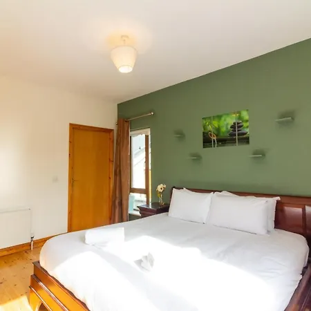 Holiday home Guestready - Lovely Semi-d With Private Garden