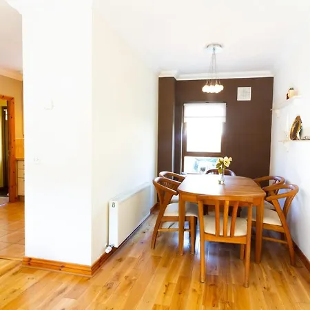 Guestready - Lovely Semi-d With Private Garden Prázdninový dům *