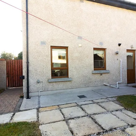 Holiday home Guestready - Lovely Semi-d With Private Garden Citywest