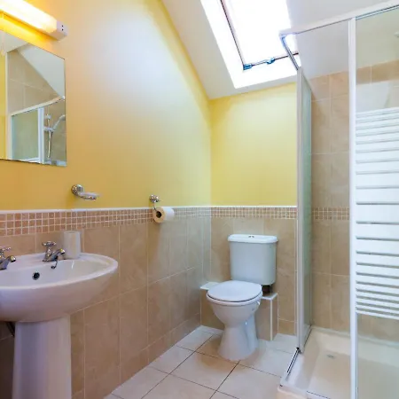 Guestready - Lovely Semi-d With Private Garden Prázdninový dům *