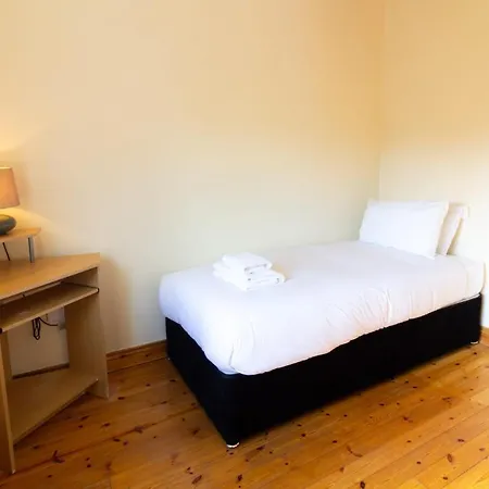 Guestready - Lovely Semi-d With Private Garden